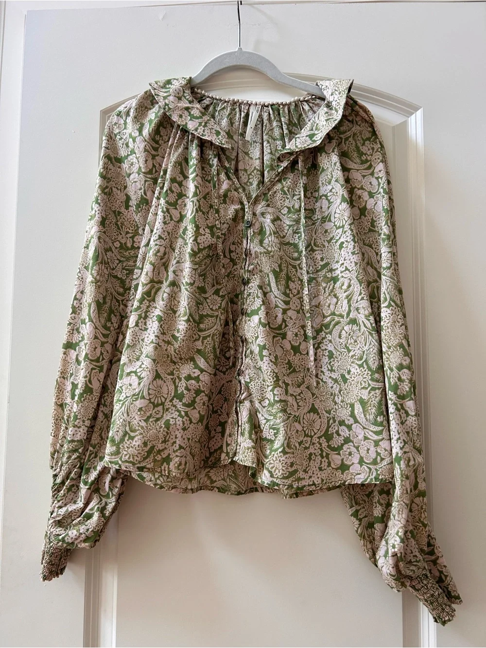 Anthropologie Floral Ruffles Puff Sleeve 100% Cotton Blouse. Romantic. Boho. SZM